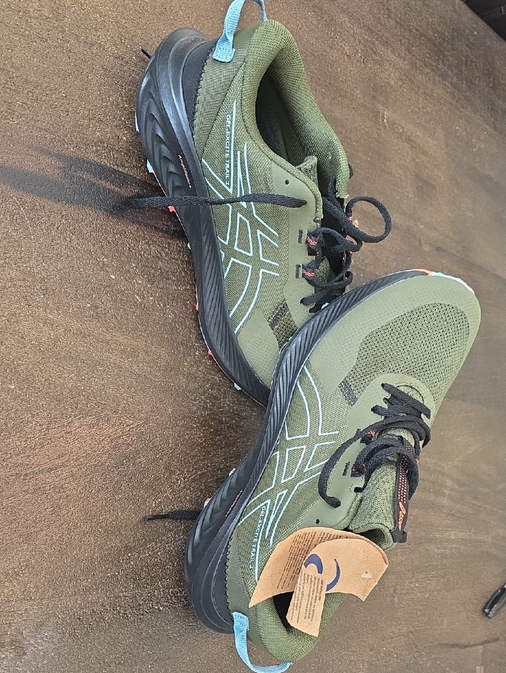 Asics Olive Green Men’s Athletic Running Shoes with Black Soles Size 9.5